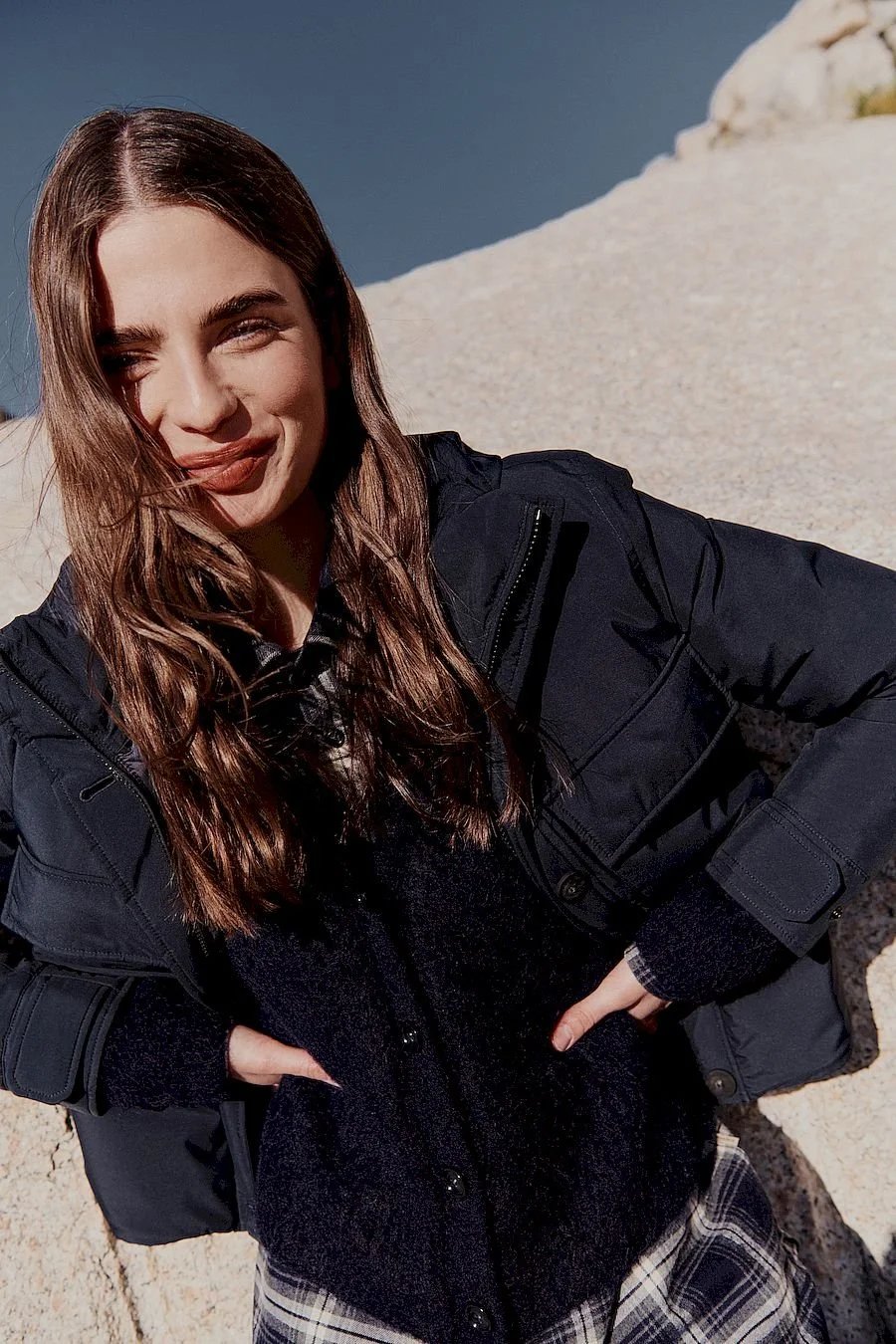 Woolrich クラウド ルイス ボンバー WARMTH WITHOUT WEIGHT WITH WOOLRICH'S CLOUD — Numéro Netherlands